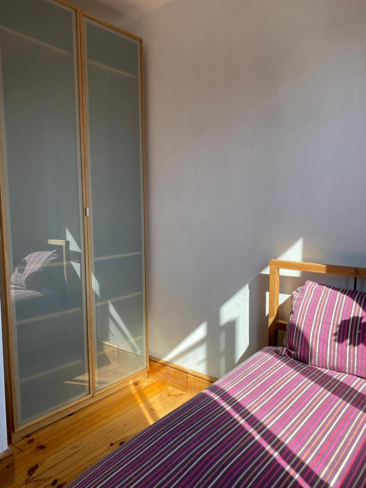 Lovely Rooms In West London Northolt  Екстериор снимка